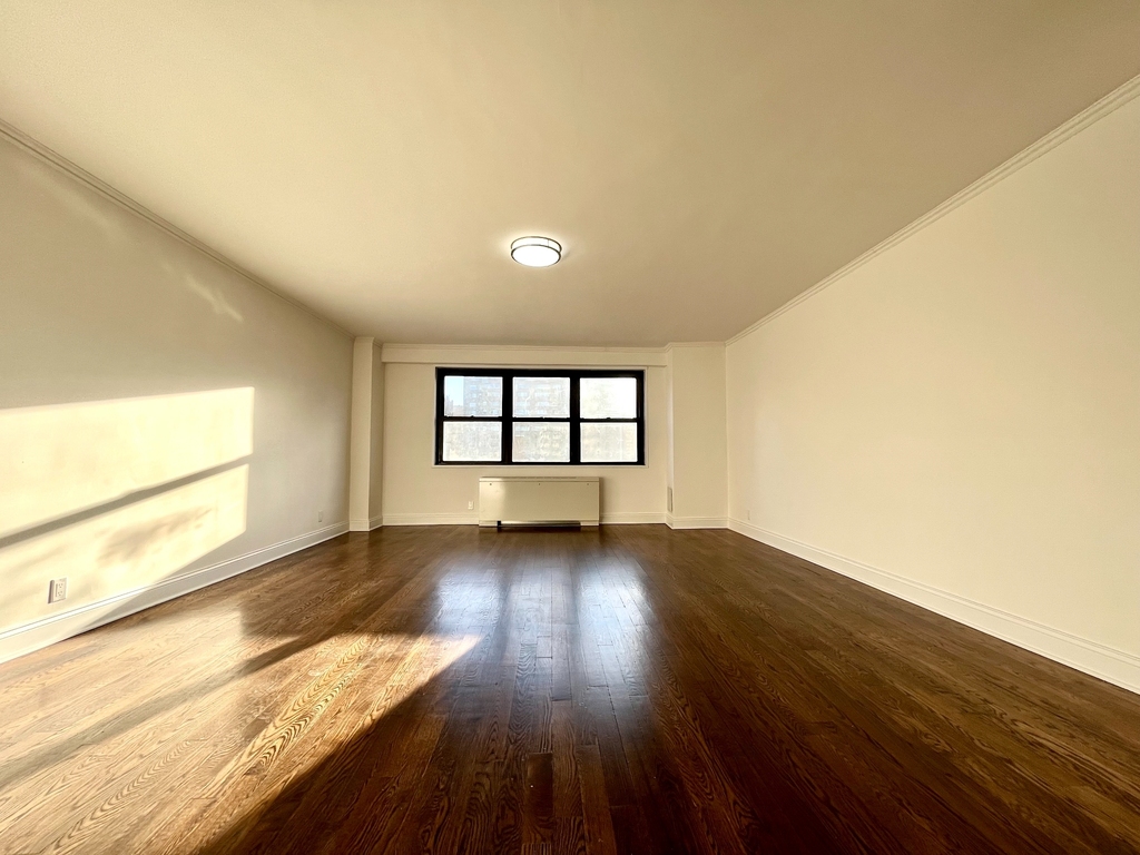 401 East 88th Street apt 10A - Photo 0