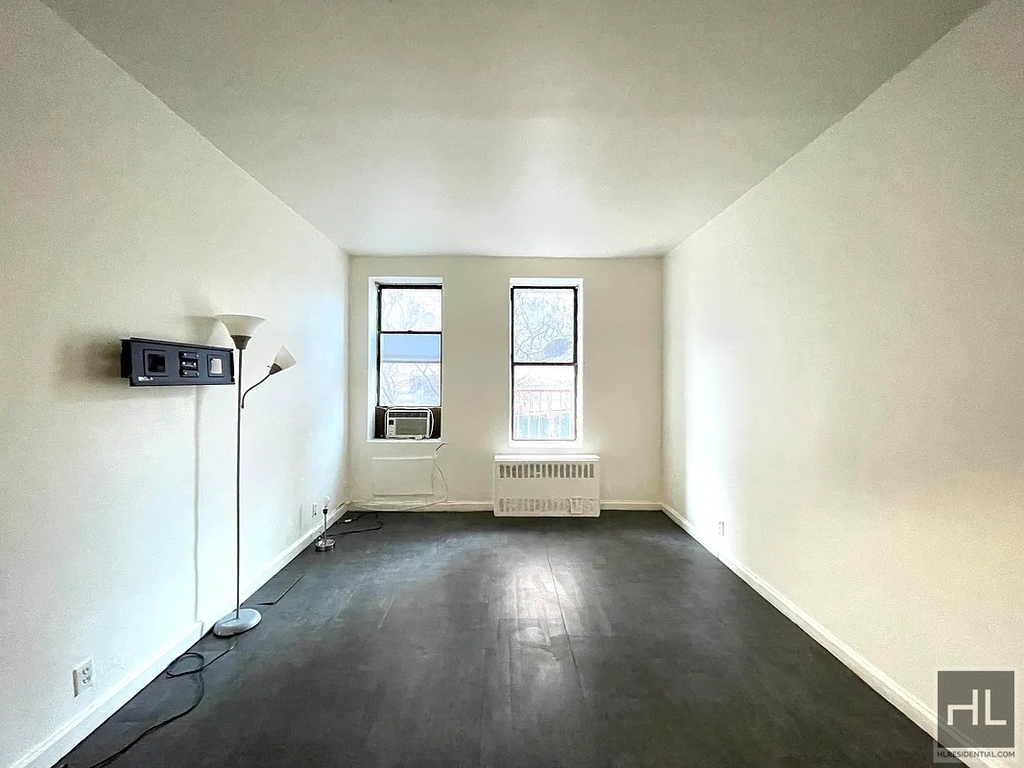 201 East 89th Street - Photo 1