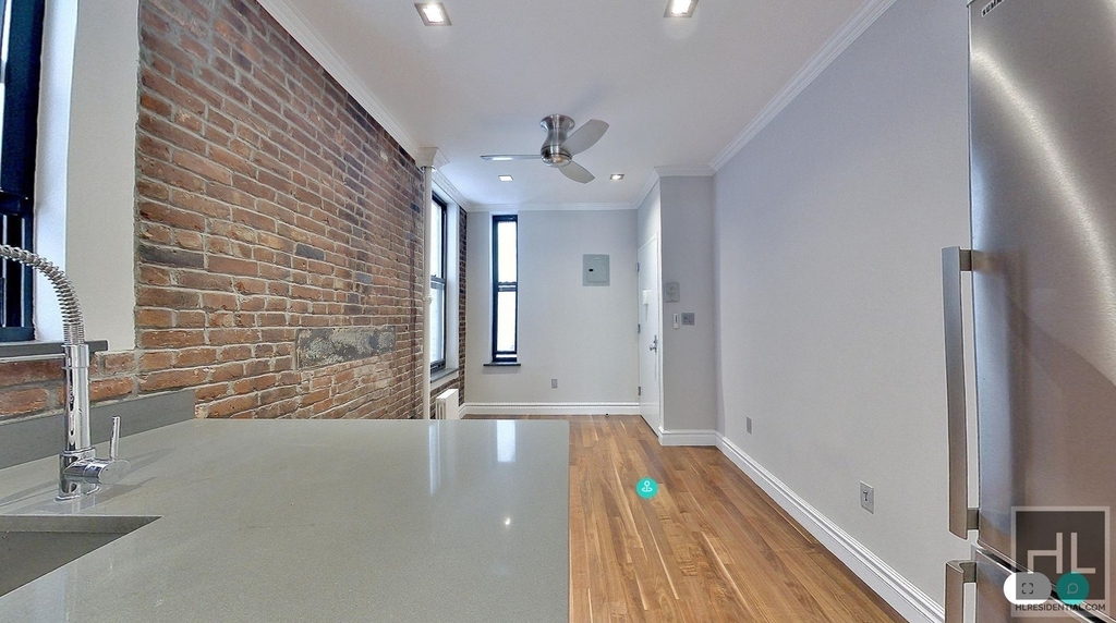 208 East 25th Street - Photo 1