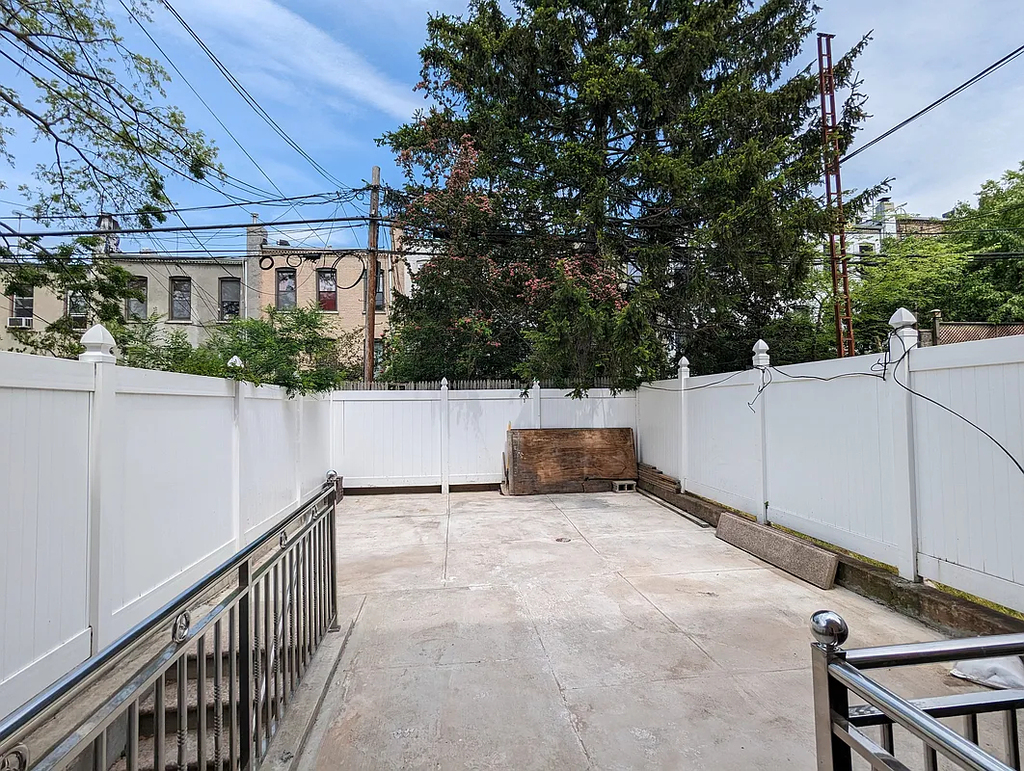 521 45th Street - Photo 4