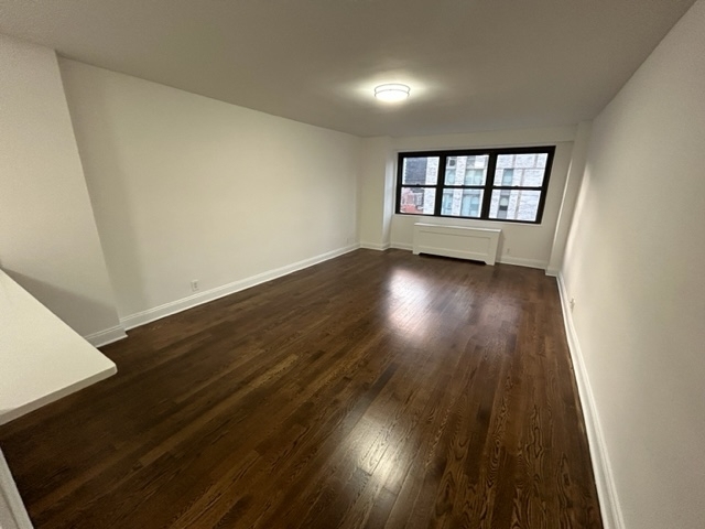 400 East 89th Street - Photo 2