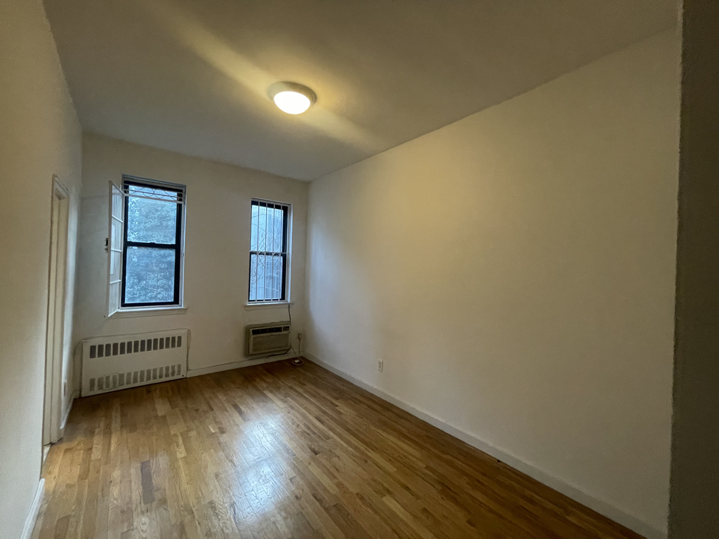 304 East 90th Street - Photo 2