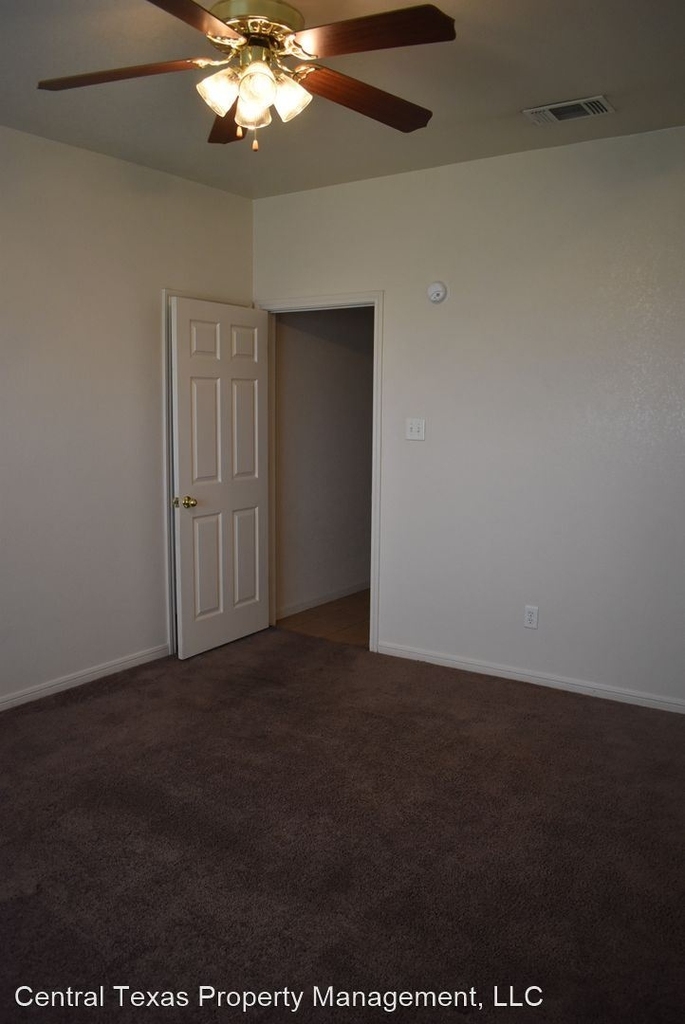 1101 Nicholas Circle - Photo 13