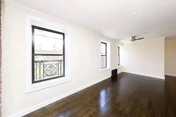 1379 Lexington Avenue - Photo 5