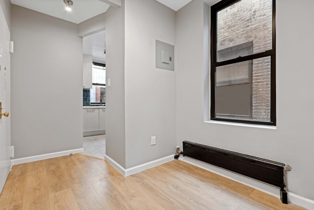 746 Ninth Ave - Photo 14