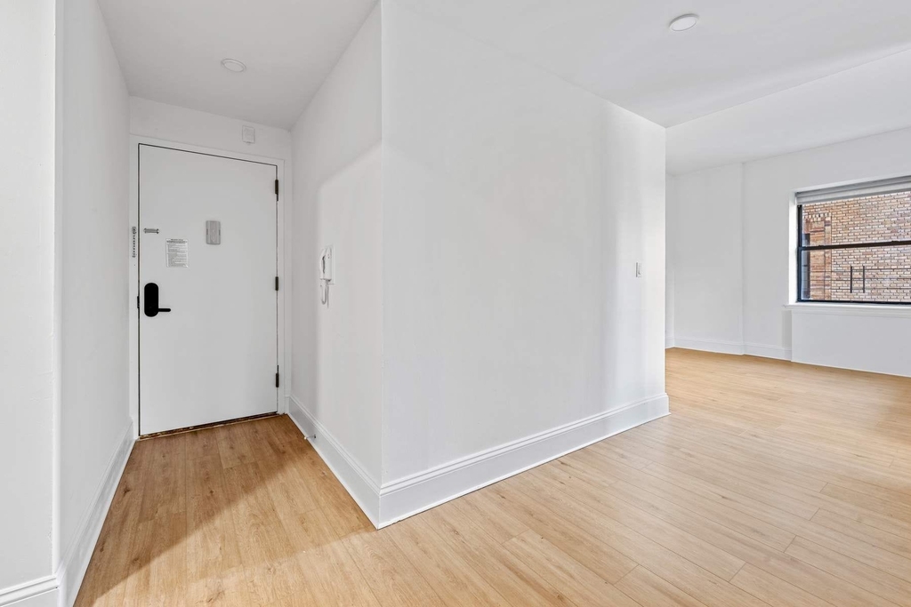 50 West 34th Street - Photo 14