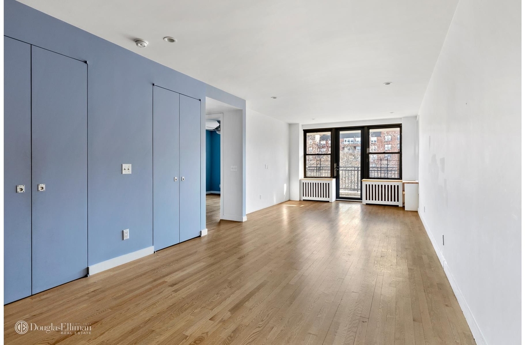 540 Ocean Pkwy - Photo 2