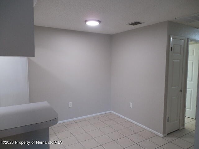 6051 Chesham Drive - Photo 4