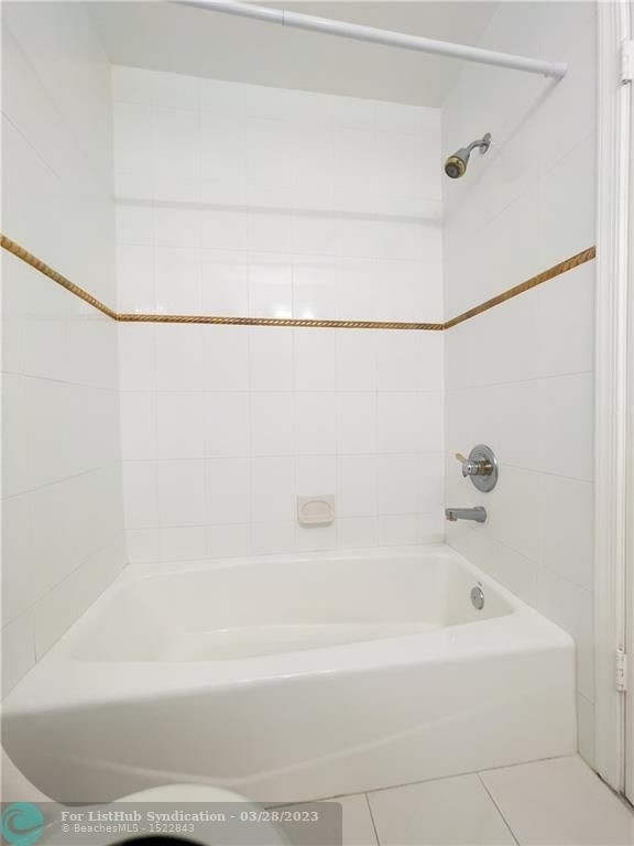 560 Se 20th Ave - Photo 36