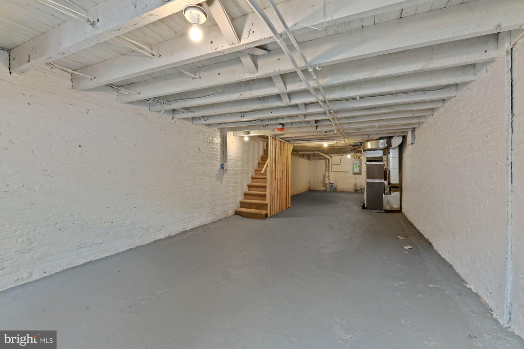 526 N Luzerne Avenue - Photo 10