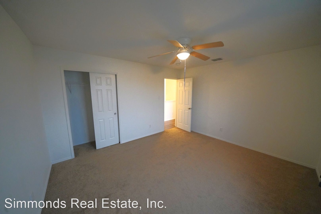 221 Willow Branch - Photo 35