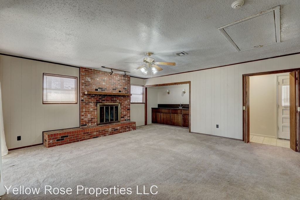 2804 N Rockwell Ave - Photo 4