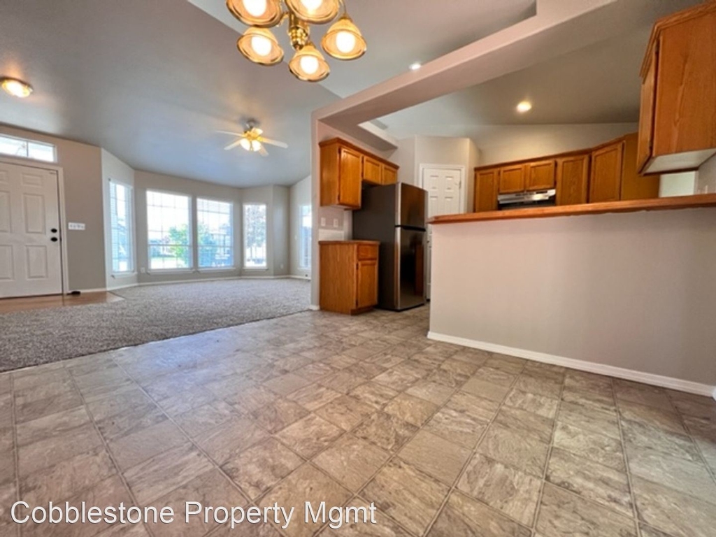 4152 W Niemann - Photo 5