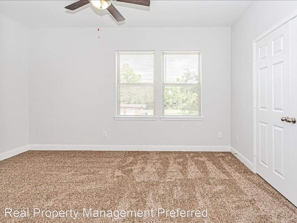 8214 Parker Rd. - Photo 20