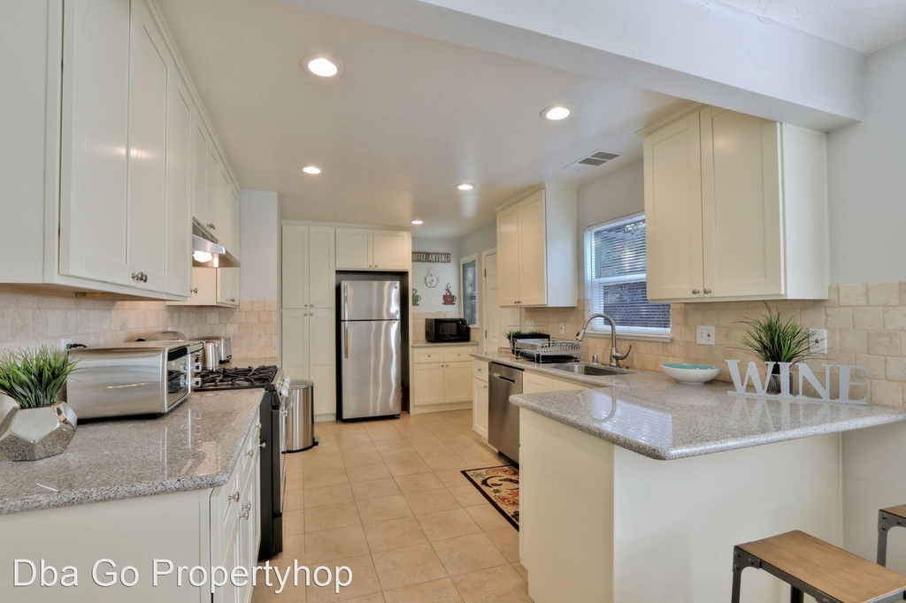524 Irving Ave - Photo 15