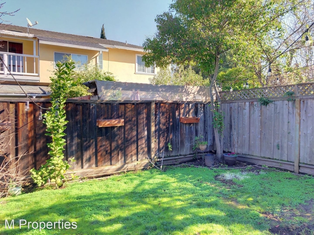 1345 Norman Street - Photo 13