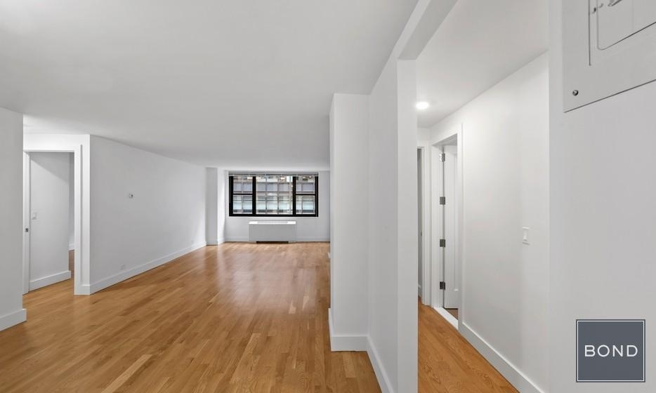 West 58th Street - Photo 3