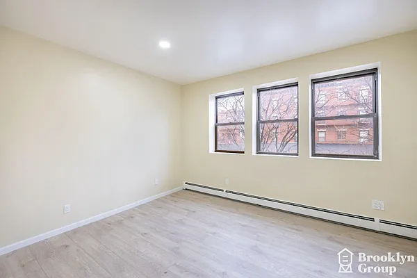 332 Empire Boulevard - Photo 2