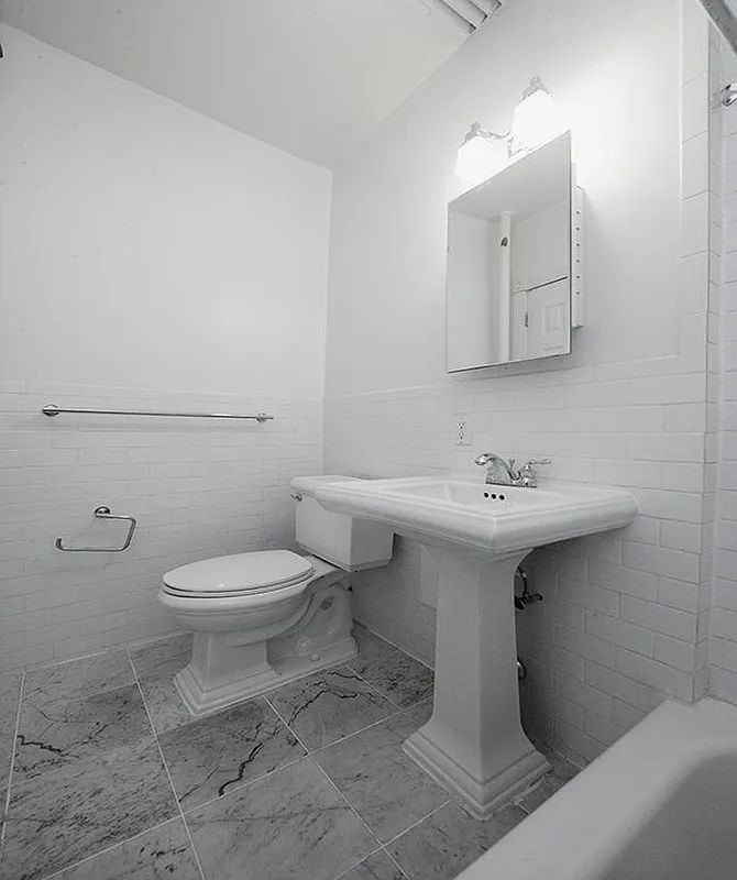 322 West 14th Street - Photo 4