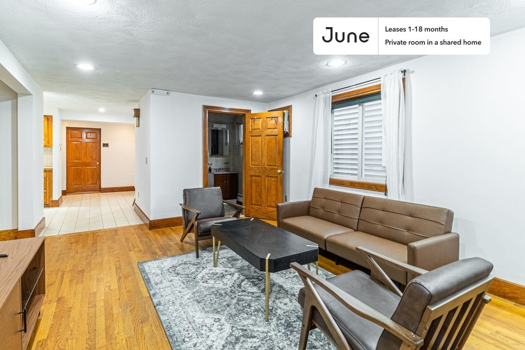 166 Auburn Street - Photo 1