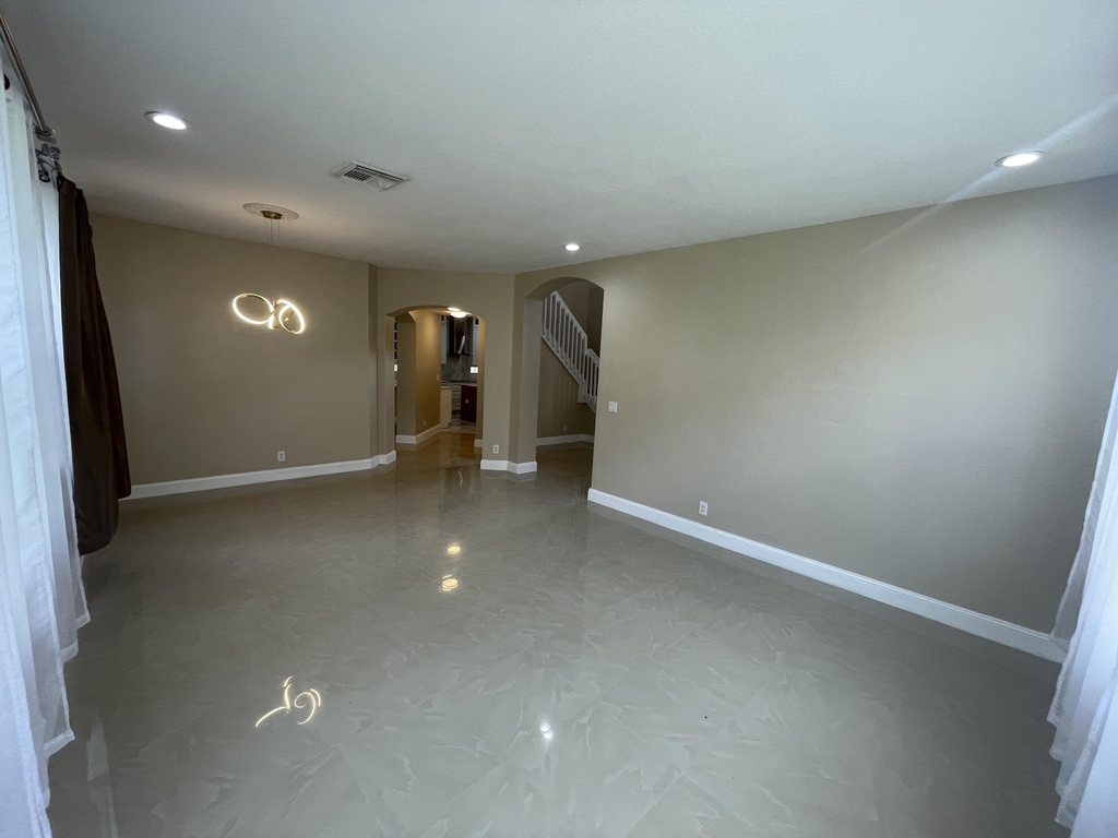 6787 Aliso Avenue - Photo 4