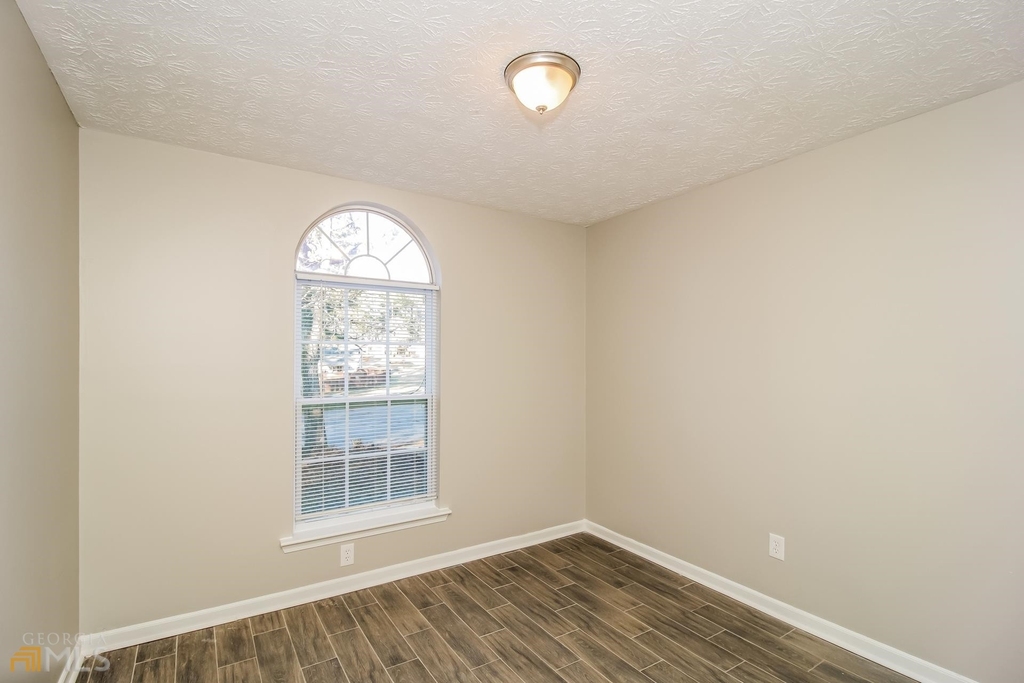 10416 Larrack Court - Photo 10