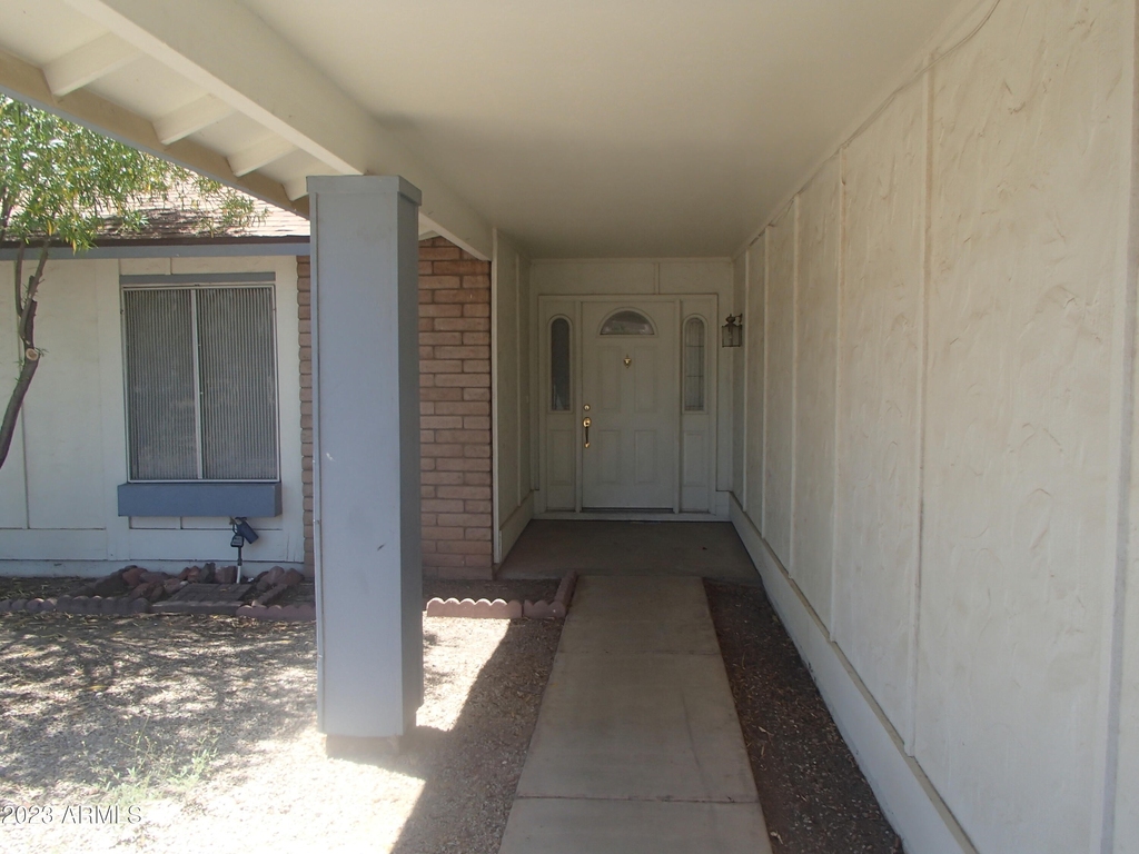 10216 N 46th Drive - Photo 1