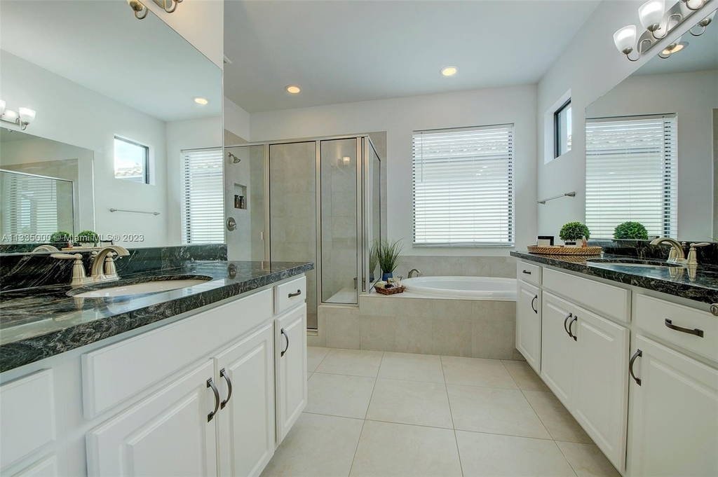 11849 Sw 13th Ct - Photo 24