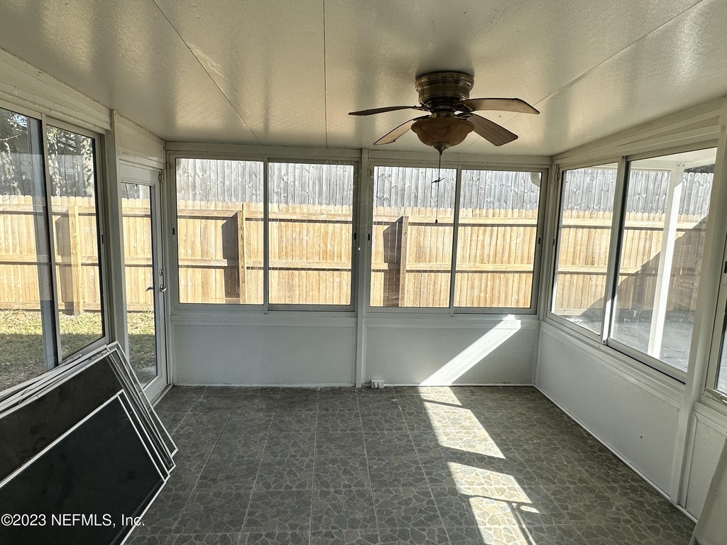 11471 Stinger Way - Photo 10