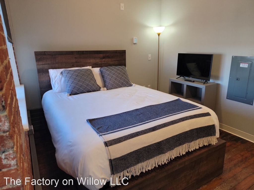 252 Willow Street - Photo 16