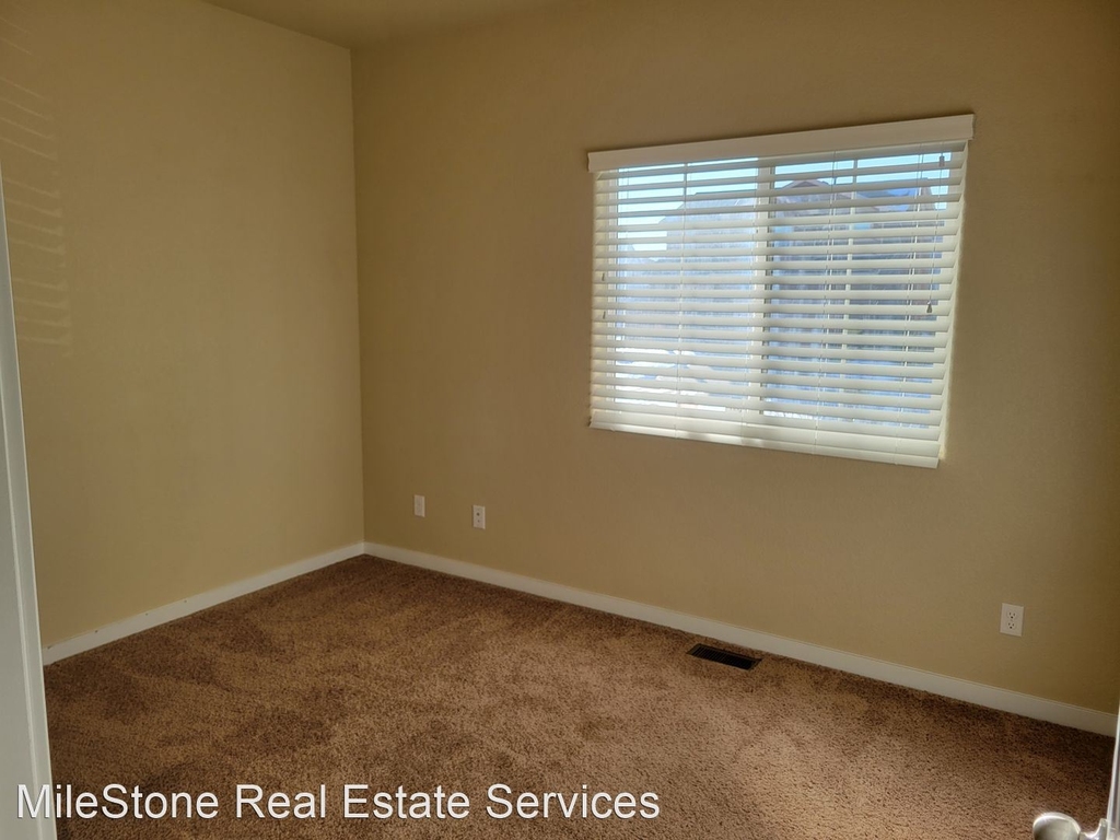 6470 Finglas Drive - Photo 2