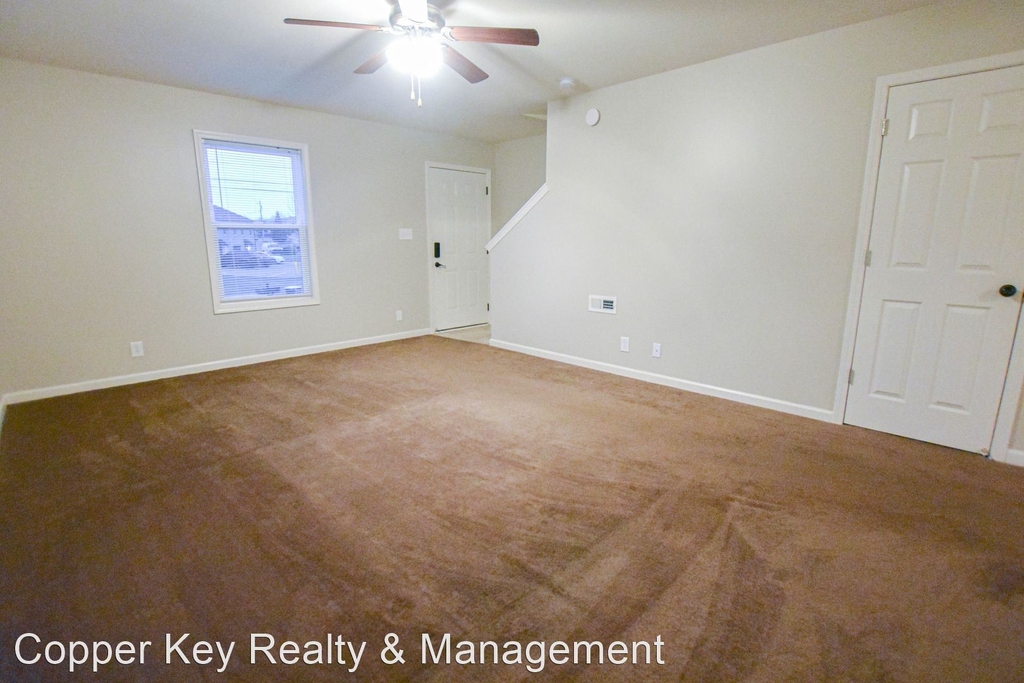 533 Patriot Park Court - Photo 2