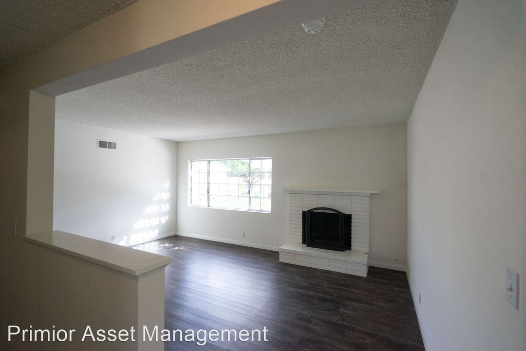 954 S Gretta Ave. - Photo 2