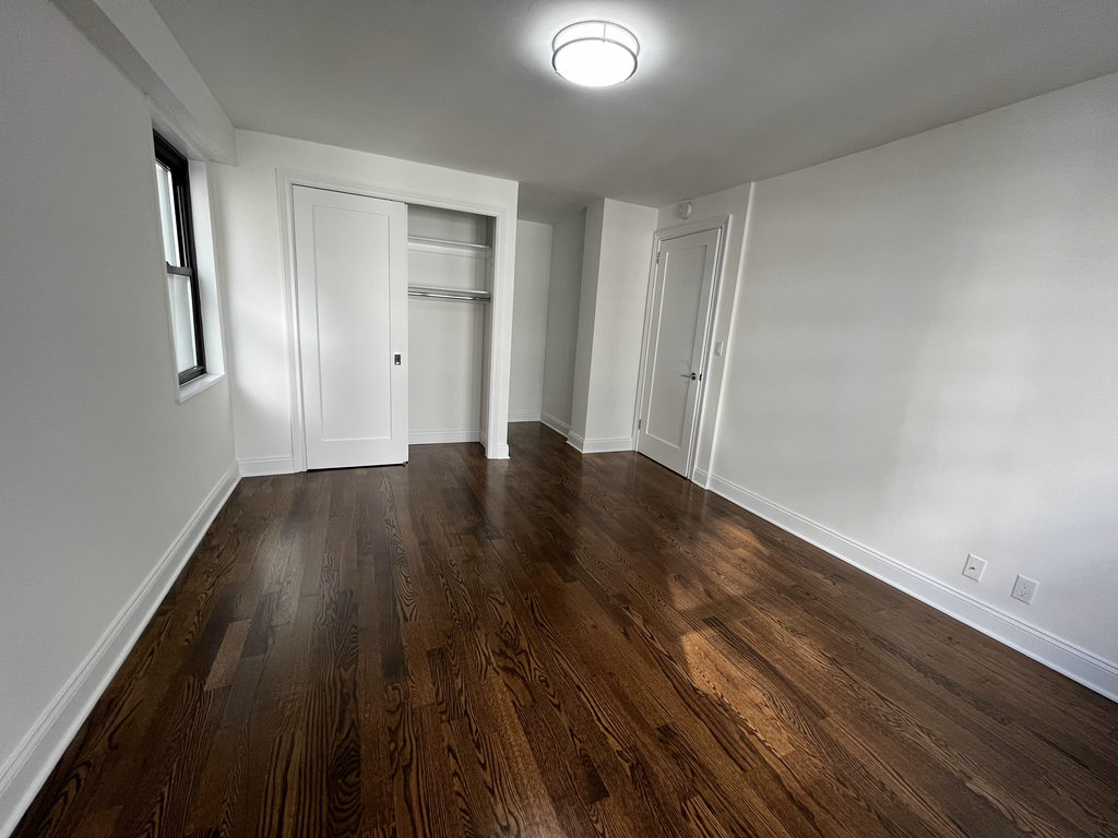 400 East 89th Street - Photo 3