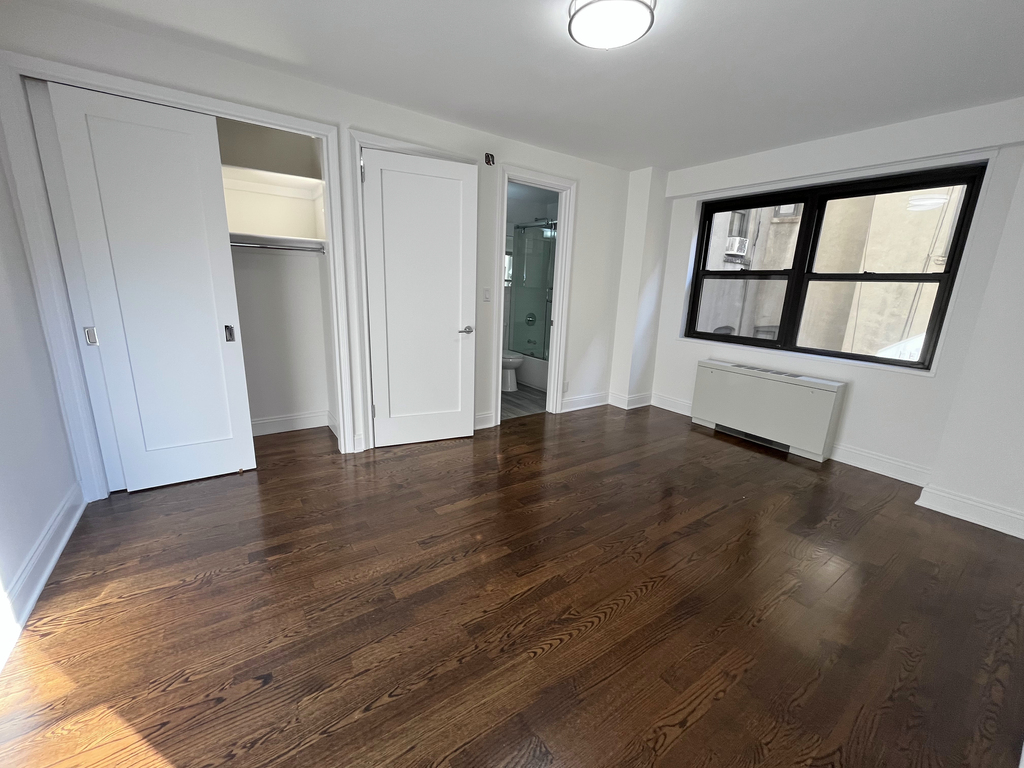 400 East 89th Street - Photo 1