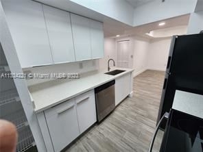 215 Sw 117th Ter - Photo 2