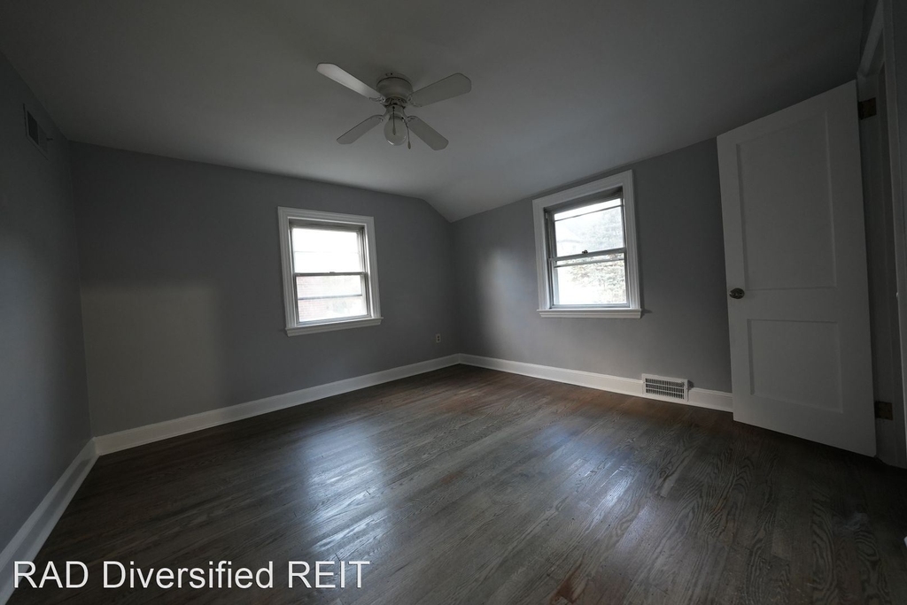 151 Bryn Mawr Ave - Photo 15