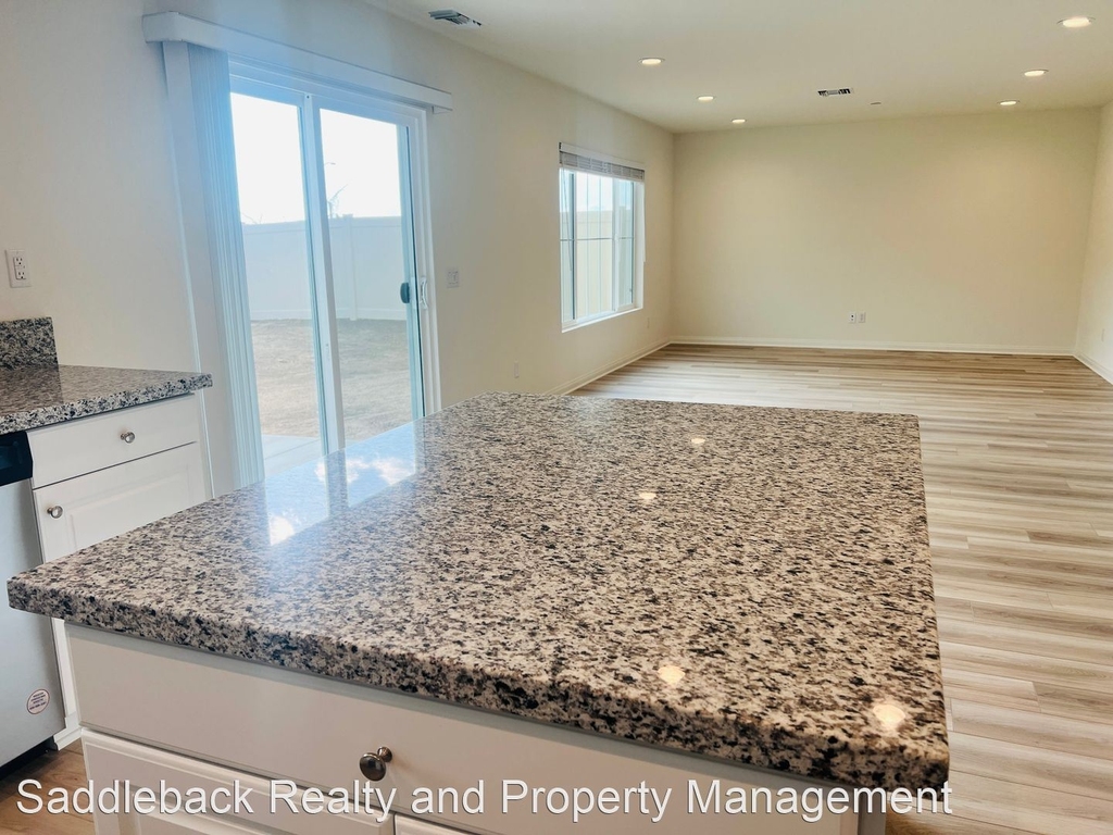 20135 Sanquinella Cir, - Photo 12