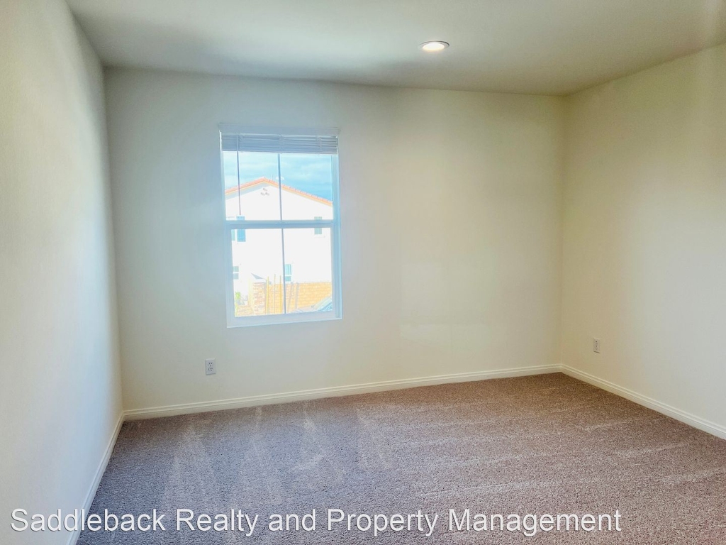 20135 Sanquinella Cir, - Photo 29