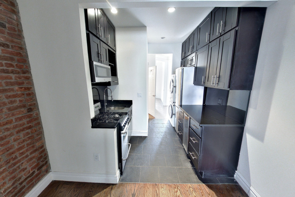 420 West 51st Street - Photo 3