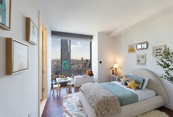 West 66  St  - Photo 3