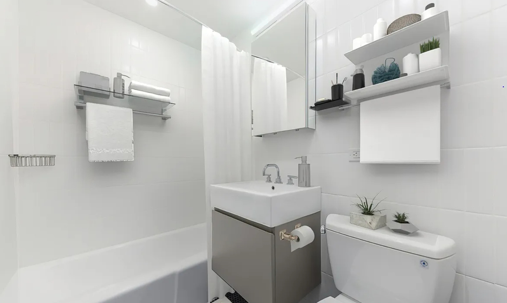 West 85 St  - Photo 6