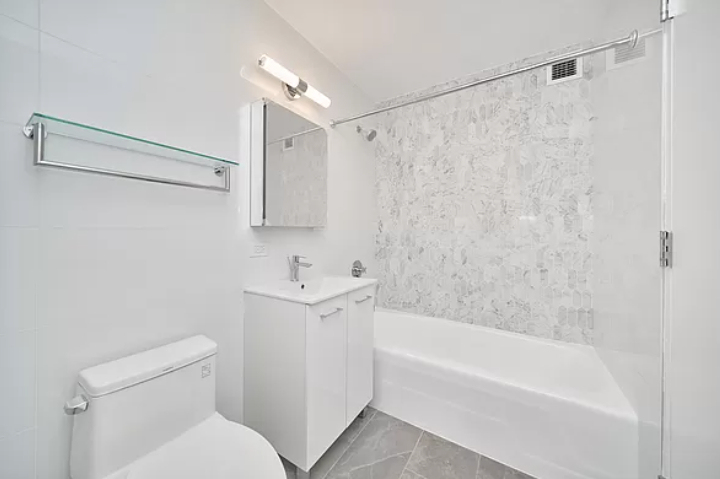 West 67 St  - Photo 3