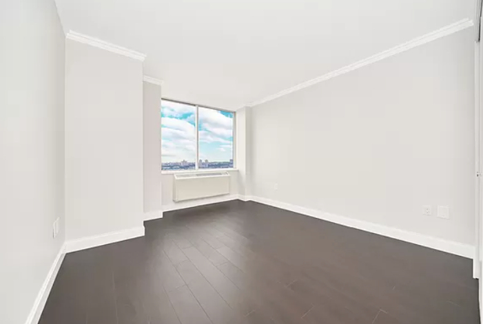 West 67 St  - Photo 3