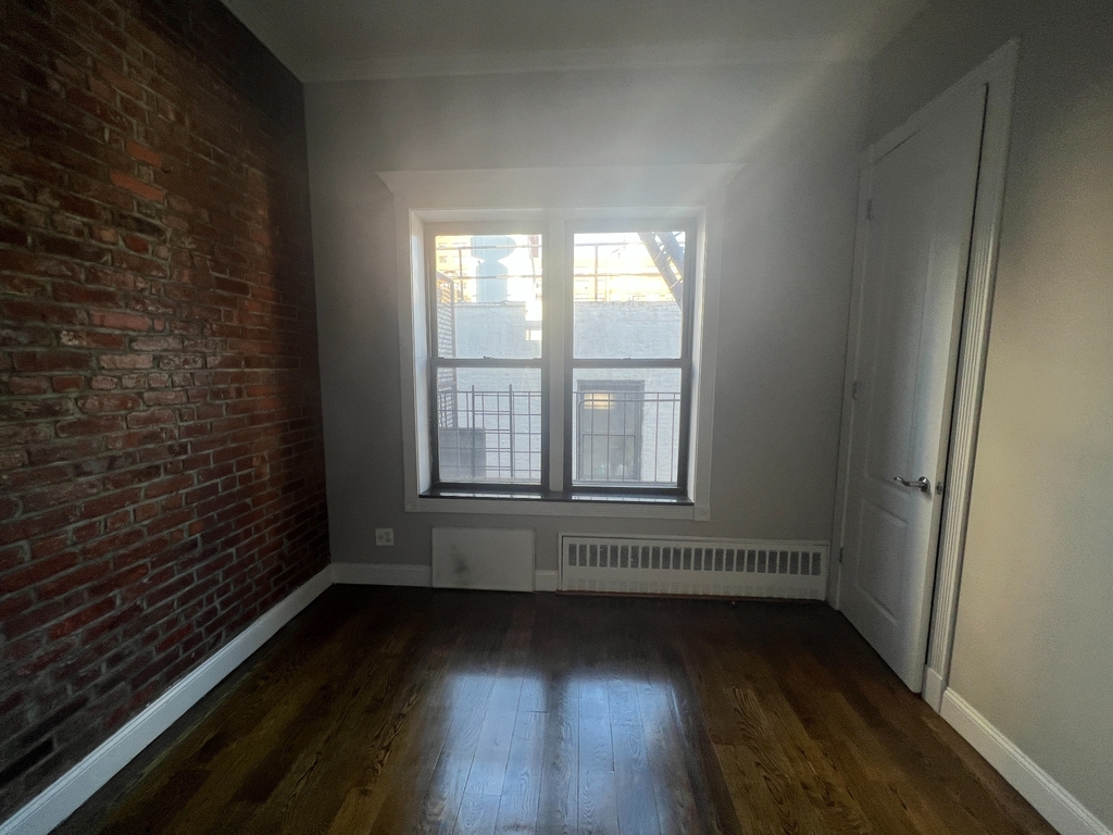 209 East 25th Street - Photo 2