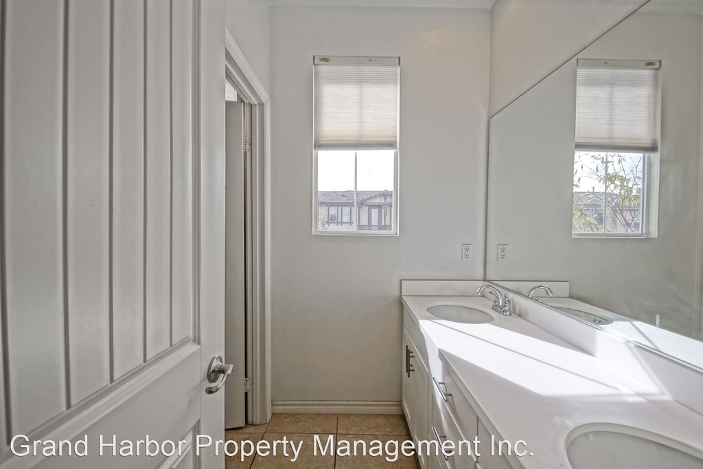 22722 Meyler Street - Photo 20