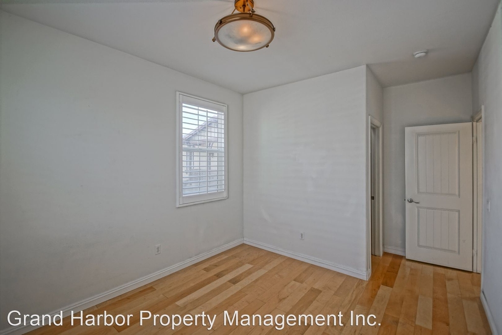 22722 Meyler Street - Photo 23