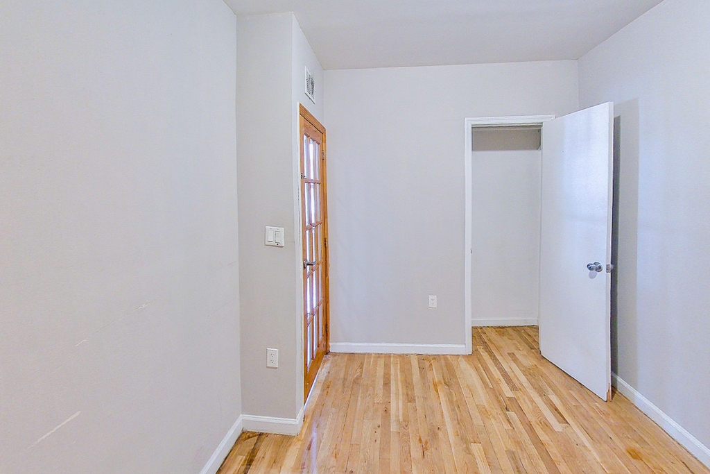 405 East 12th Street - Photo 9