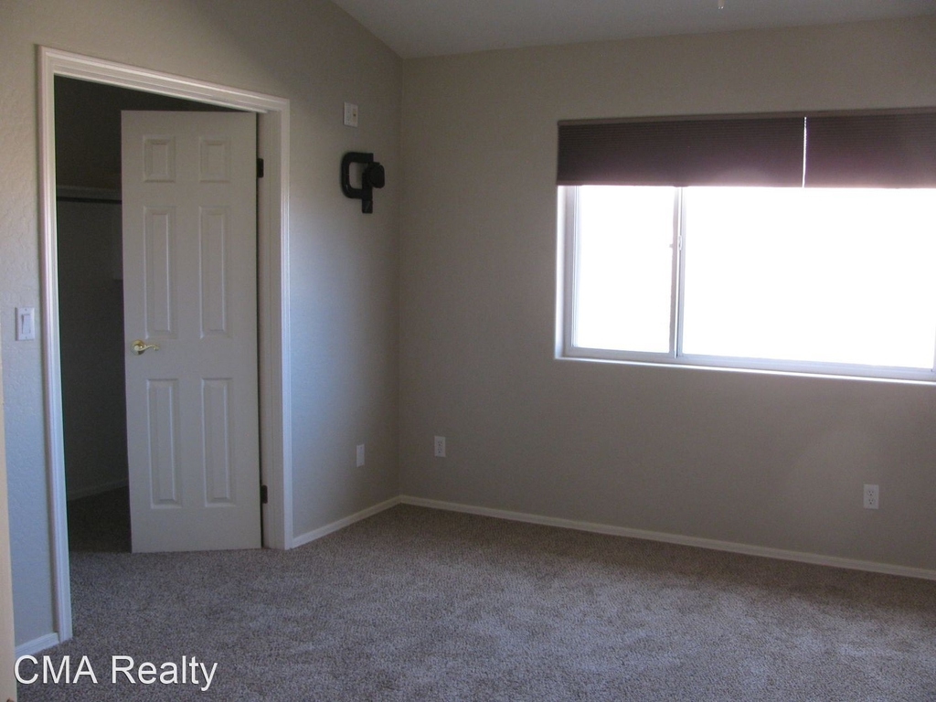 1540 Addington Drive - Photo 37