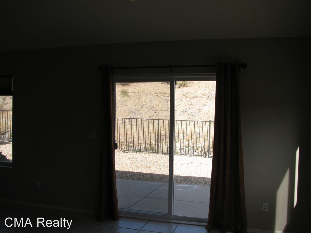 1540 Addington Drive - Photo 25